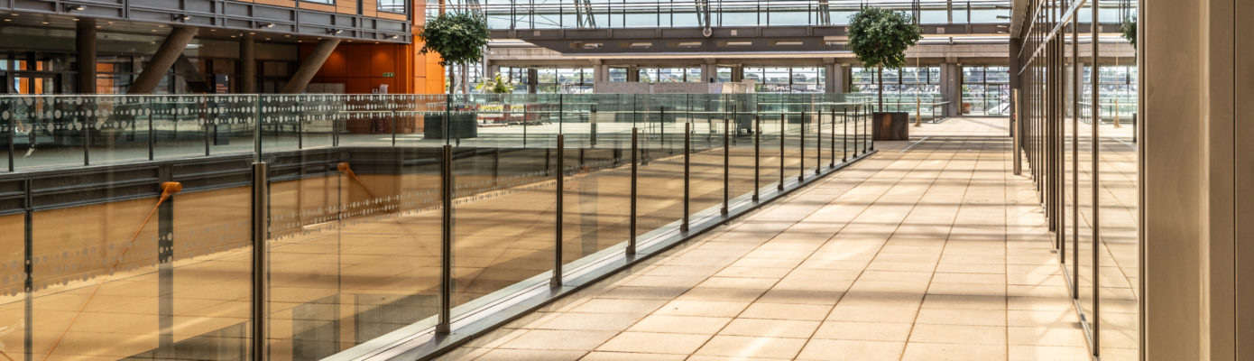 Low carbon concrete paving installed in commercial building UK by Oakdale Greenscaping